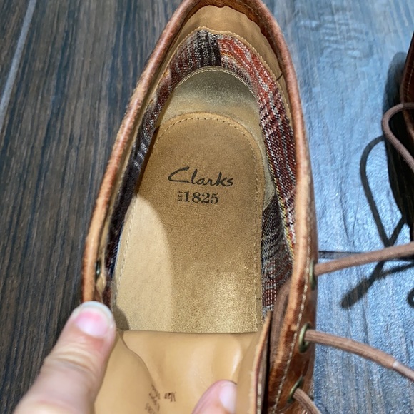 Clarks 1825 brown rubber sole lace up boots - Picture 5 of 6